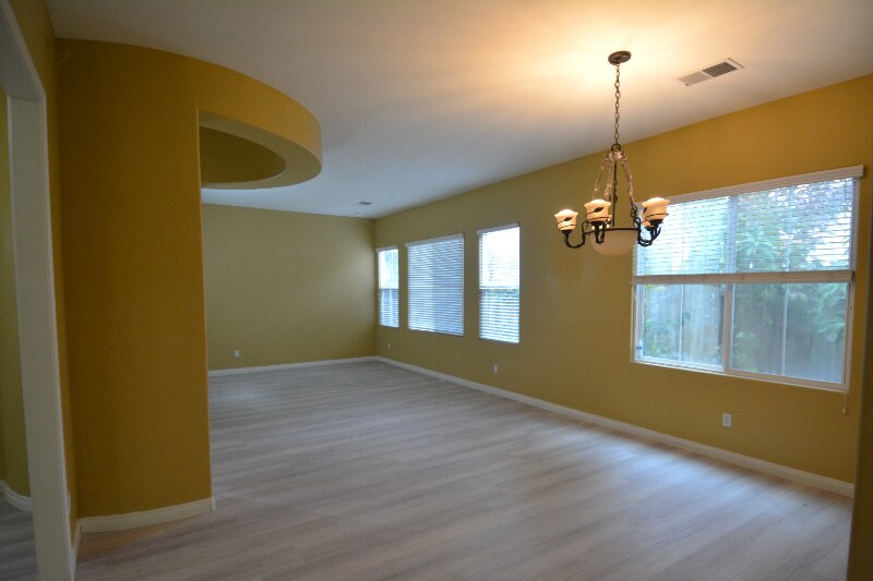 Building Photo - 5617 Via Cervano