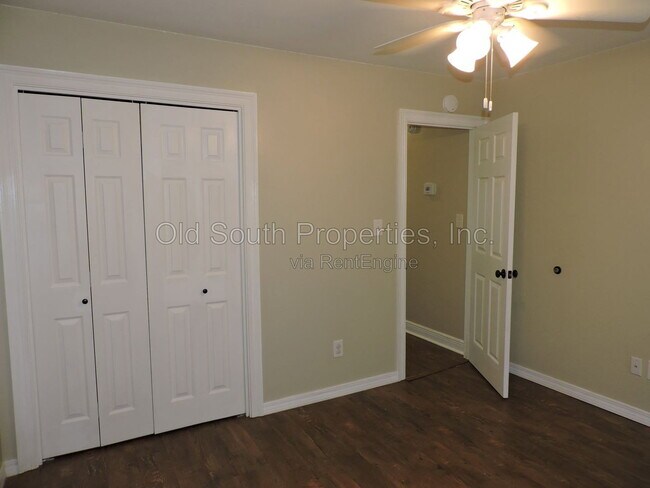 Building Photo - 5016 Challenger Way