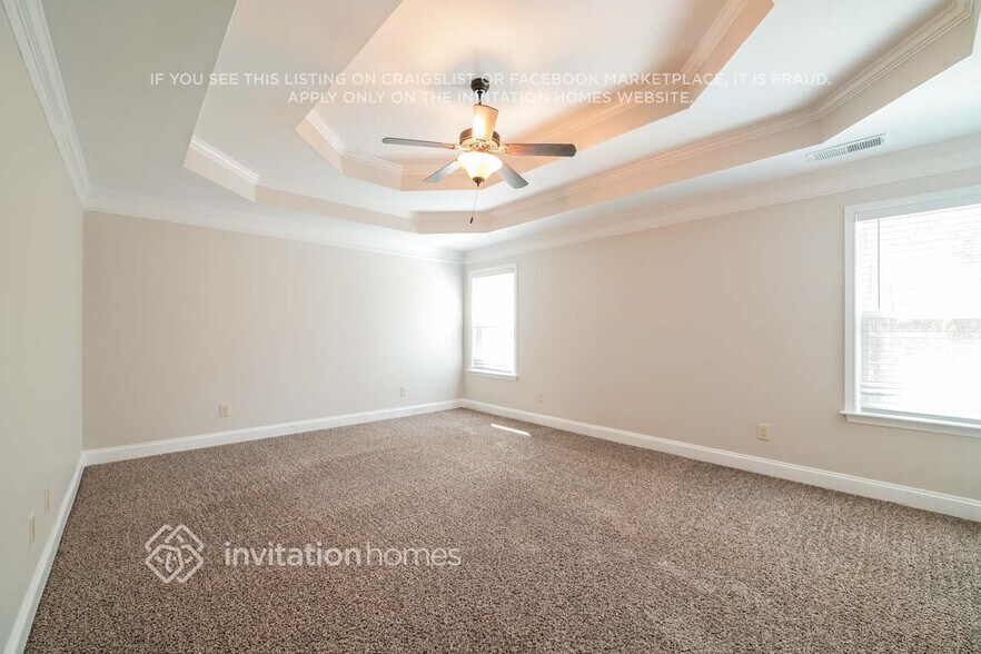Building Photo - 435 Crestmont Ln