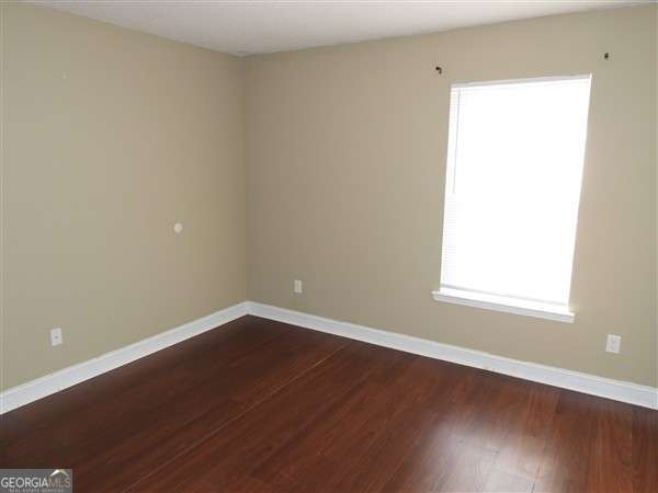 Building Photo - 146 Grandview Dr