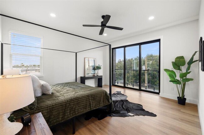 Building Photo - 212 W Euclid Ave