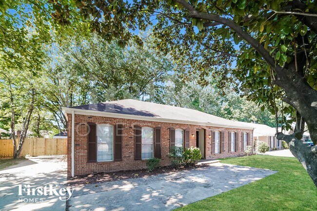 Building Photo - 3381 S Mendenhall Rd