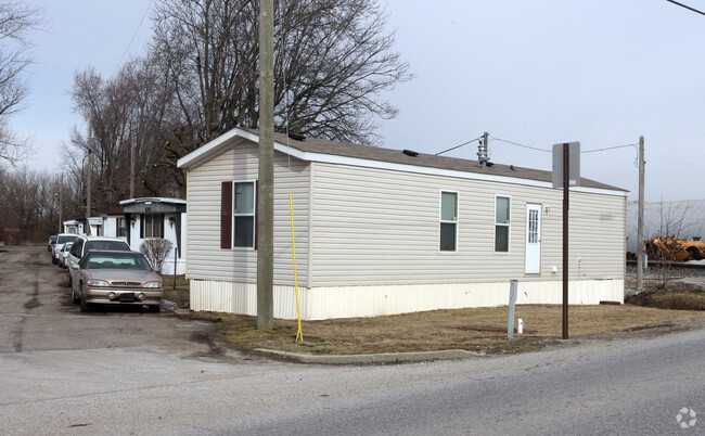 Building Photo - Clermont Mobile Home Park