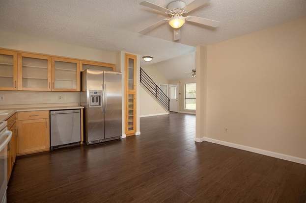Building Photo - 3807 Cedar Valley Dr