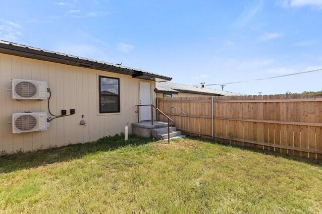 Building Photo - 4125 Compton Ln