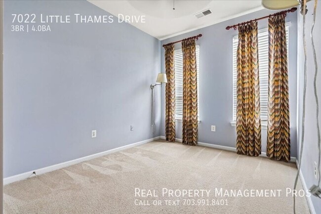 Building Photo - 7022 Little Thames Drive