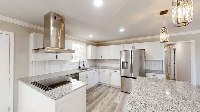 Building Photo - 1022 Oakdale Rd