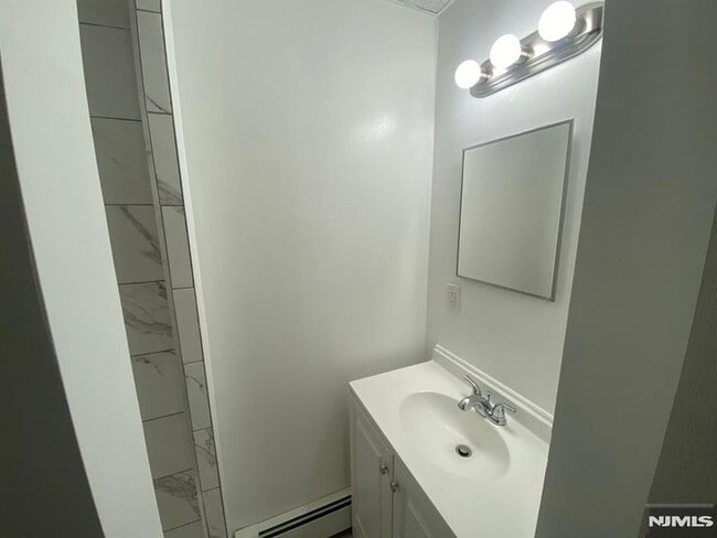 Building Photo - 29 High St