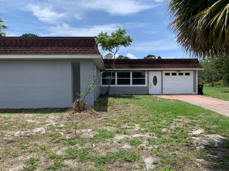 Building Photo - 731 Apollo Cir NE