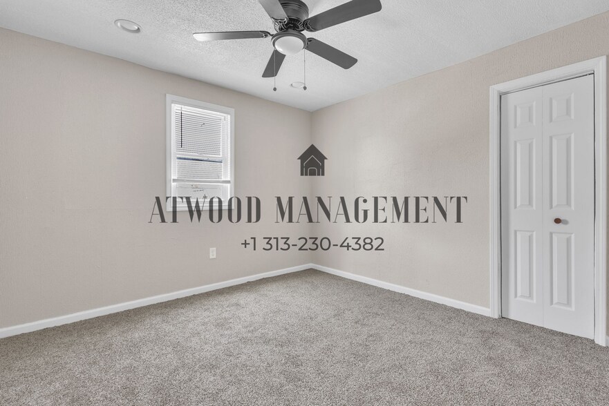 Building Photo - This beautifully updated 3-bedroom, 2-bath single-family home is ready for move-in!