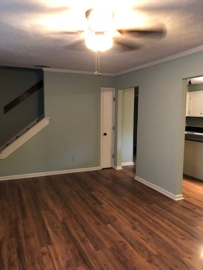 Building Photo - cute home