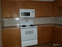 Building Photo - 2810 Ashley Dr