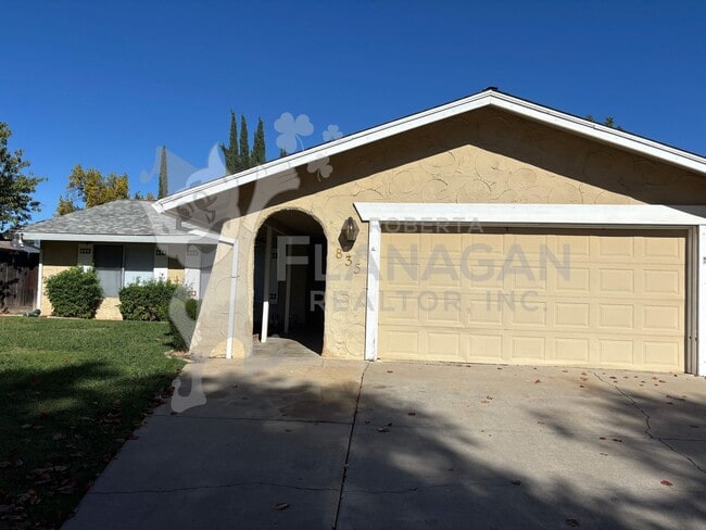 Primary Photo - 3 Bedroom/ 2 Bathroom home