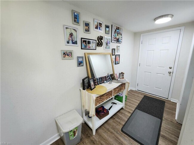 Building Photo - Charming 3 bedroom 2 bath in Manor View