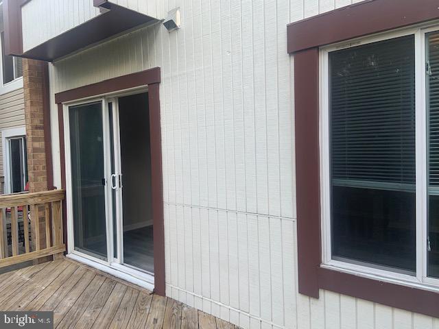 Building Photo - 2804 Cambridge Dr