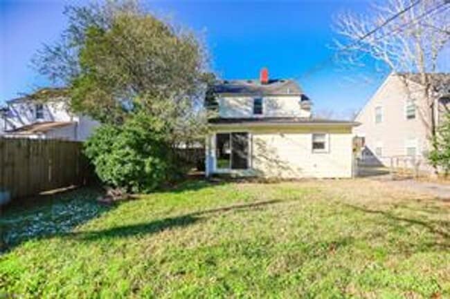 Building Photo - Cute bungalow rental in Cradock!