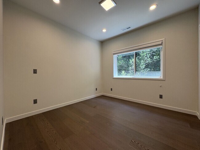 Building Photo - Beautiful 2BD/2BA ADU in Peaceful Portola Valley Setting