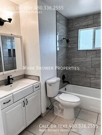 Building Photo - 2114 West Myrtle Ave