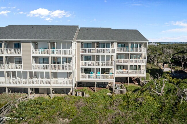 Building Photo - 525 Salter Path Rd