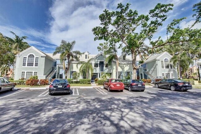 Building Photo - 1000 Crystal Way