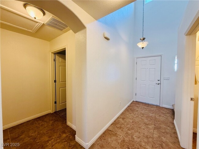 Building Photo - 7892 Wild Thistle Ct