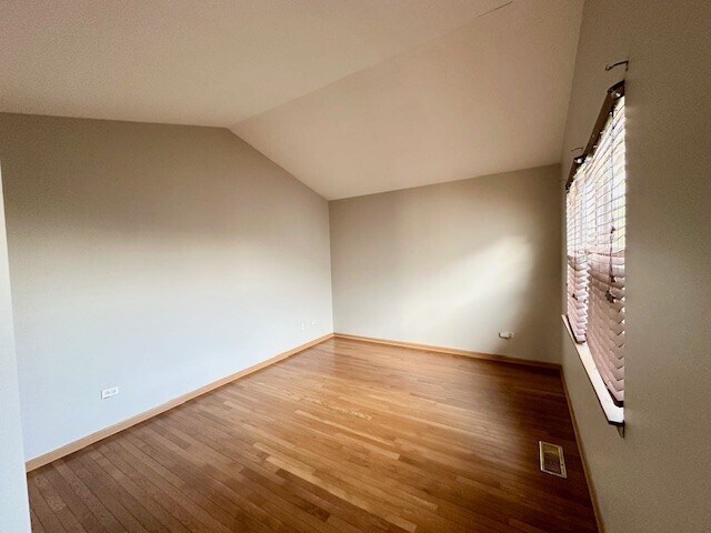 Building Photo - 2833 Vernal Ln