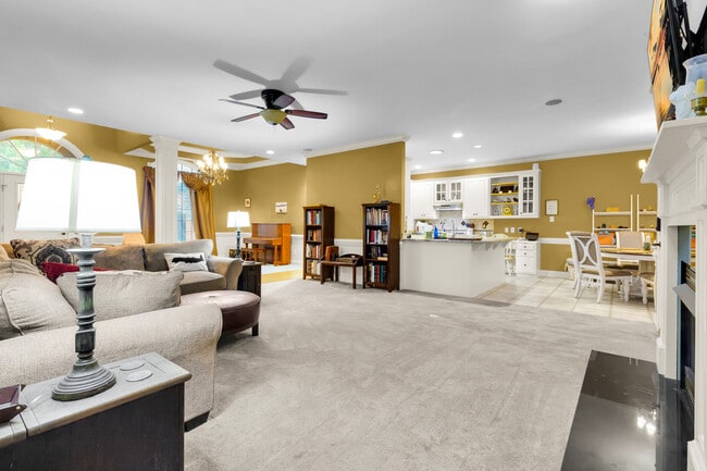 Building Photo - 106 Brugg Ct