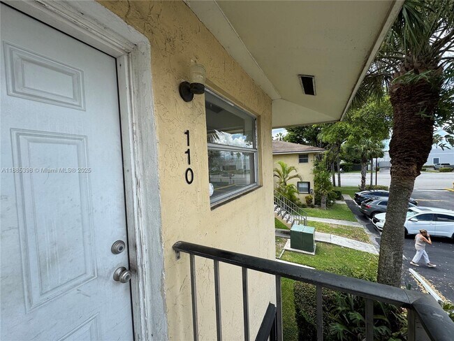 Building Photo - 15699 SW 73rd Cir Terrace