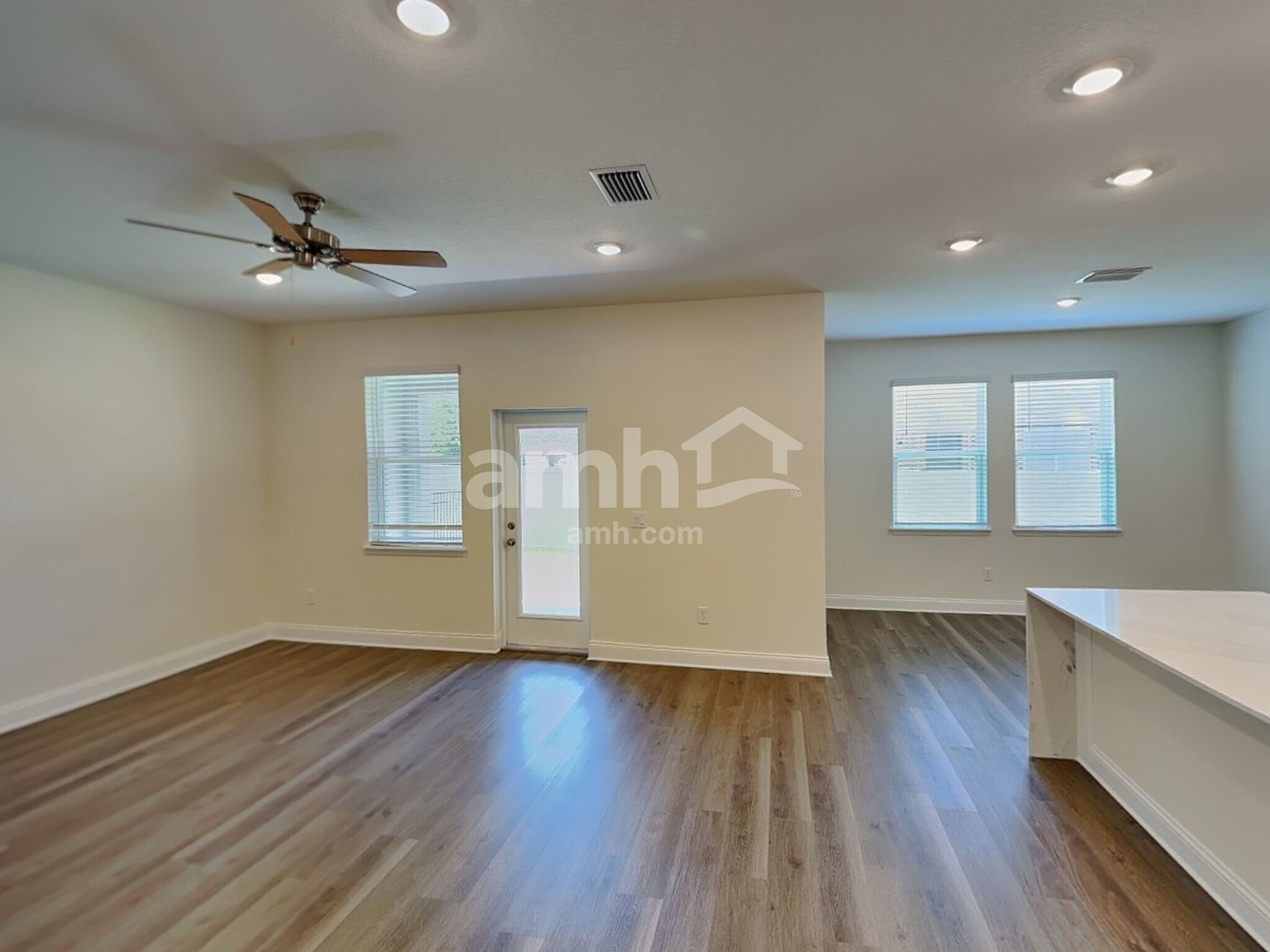 Building Photo - 980 Grafton Ridge Dr