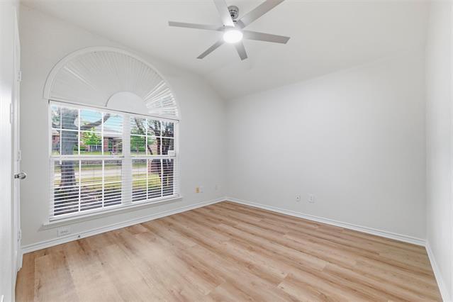 Building Photo - 1720 Avonlea Dr