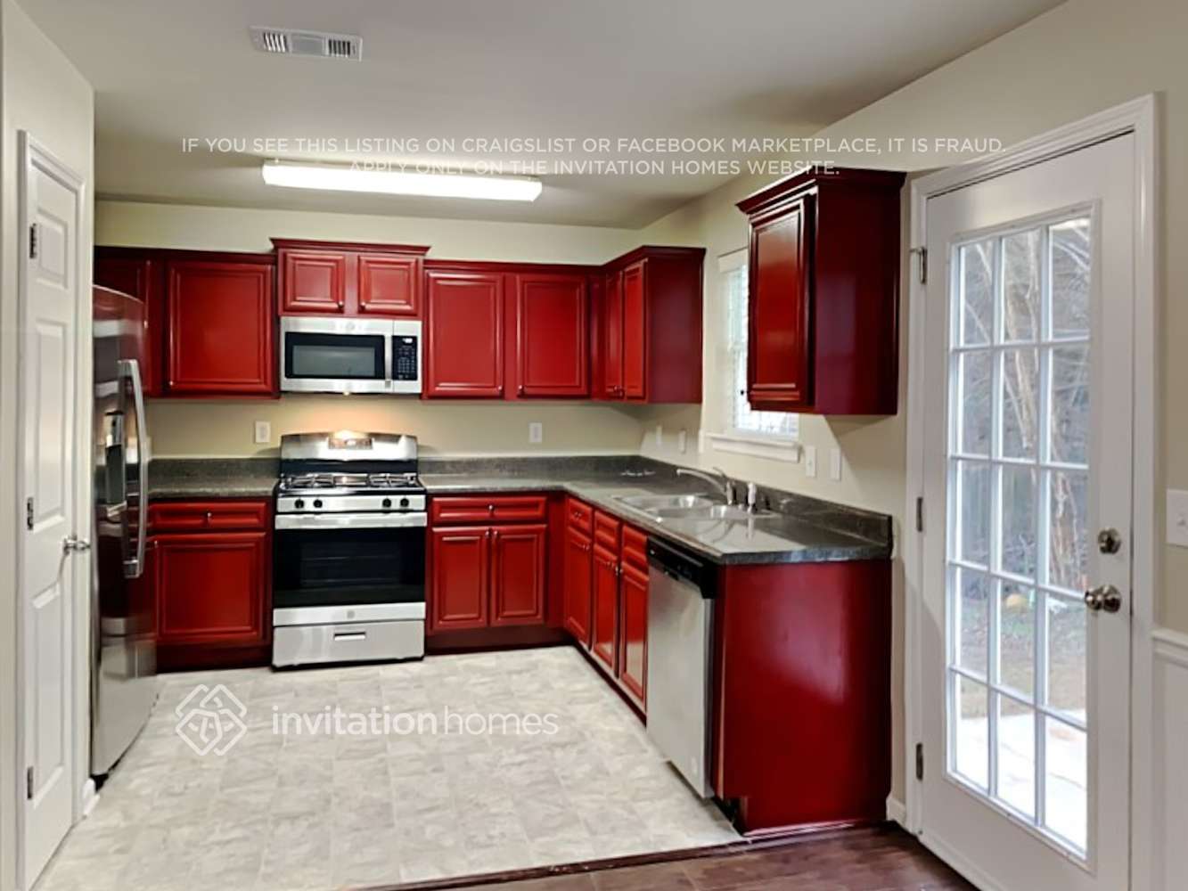 Building Photo - 114 Hidden Creek Dr