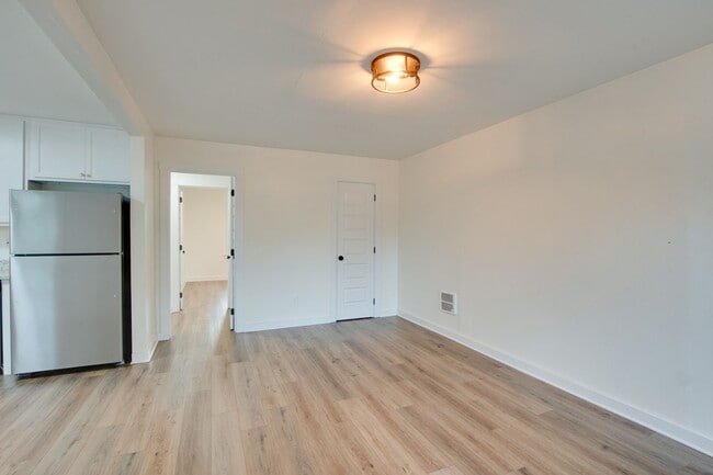 Building Photo - 2705 Wilson Dr NW