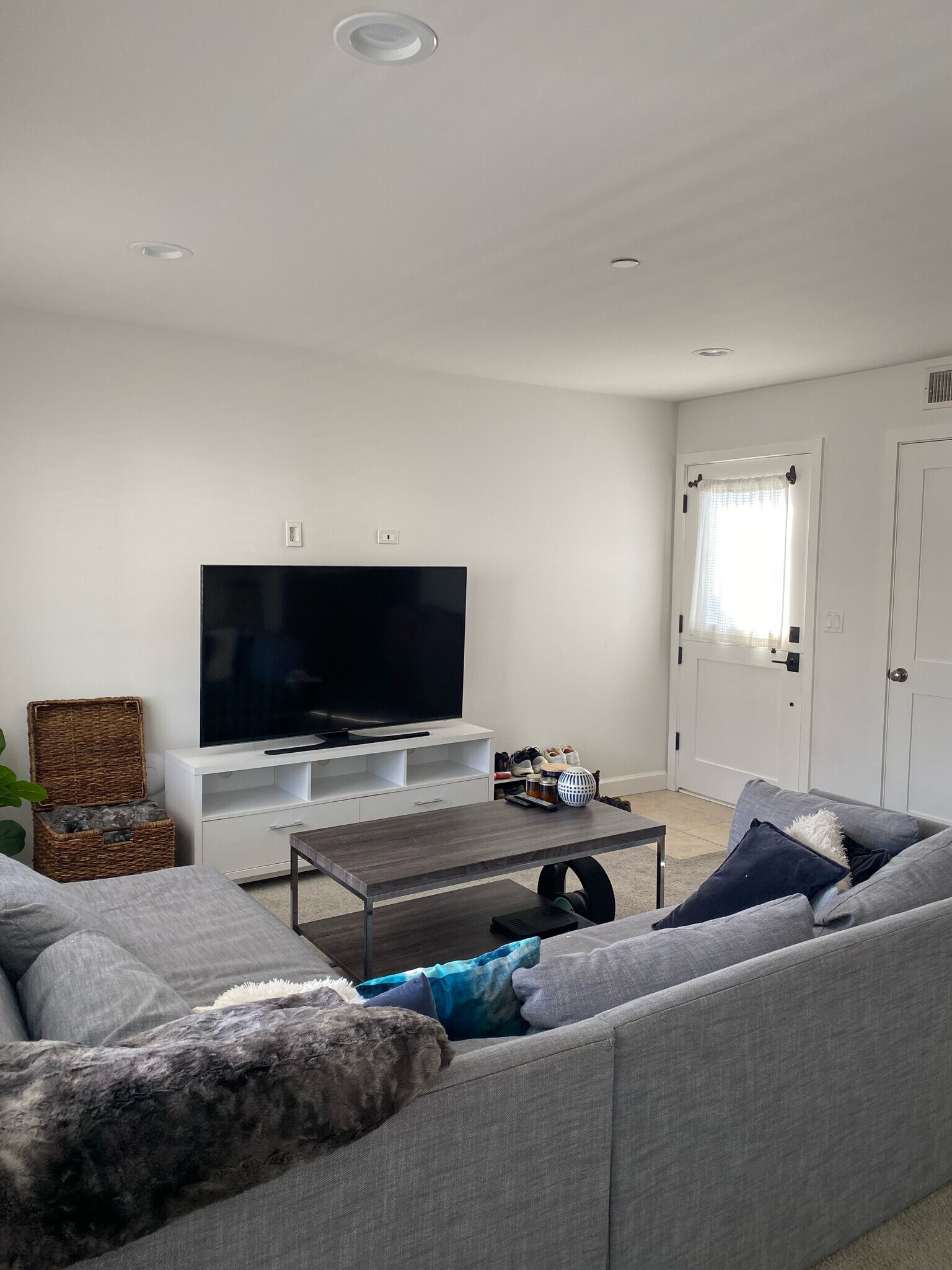 Building Photo - 334 18th Pl