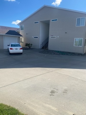 Building Photo - 712 Oakmont Rd