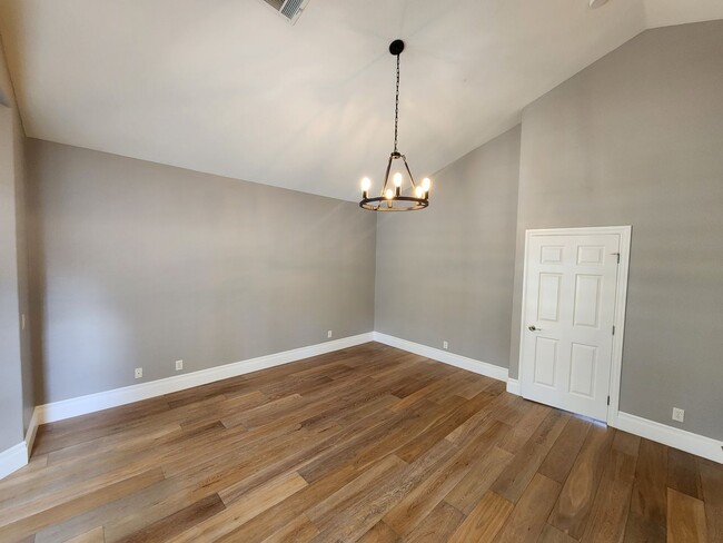 Building Photo - Executive Rental in Popular Queensridge Co...