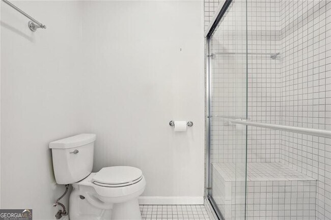 Building Photo - 75 Montre Square NW