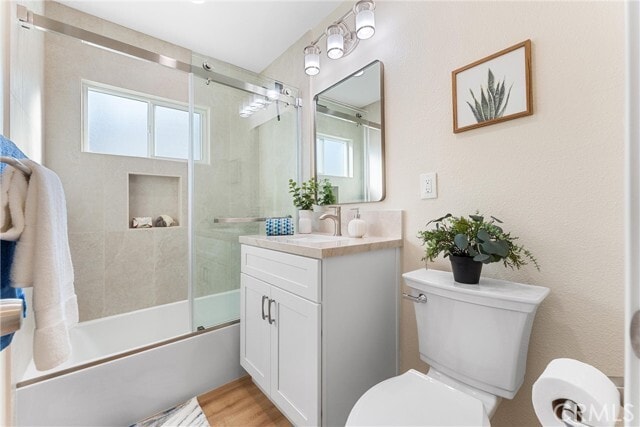 Building Photo - 15542 Mayflower Ln