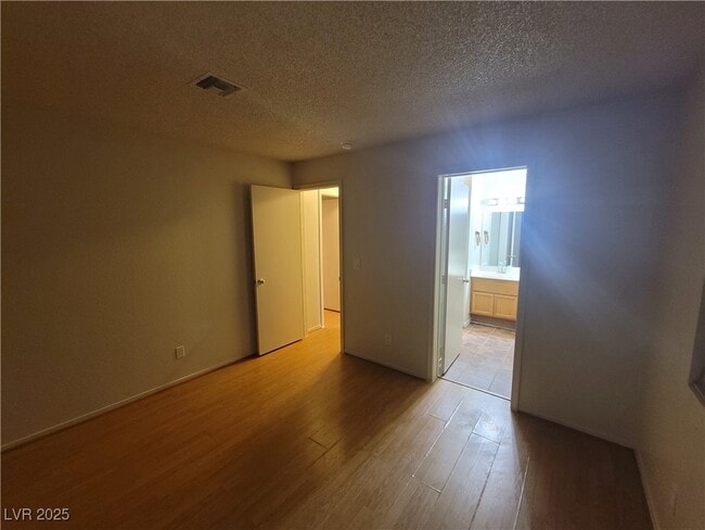 Building Photo - 2200 Highpointe Dr