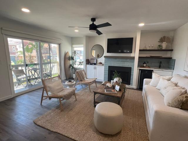 Building Photo - 1324 S Pacific St