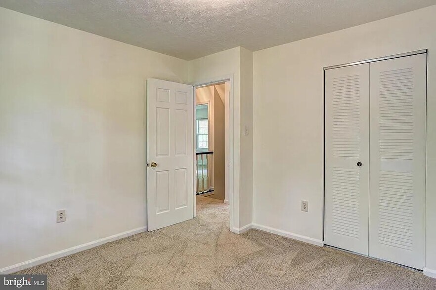 Building Photo - 5463 Watercress Pl