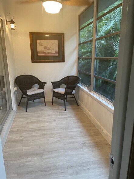 Building Photo - 1200 Colonnades Dr