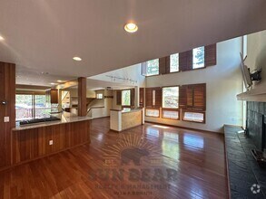 Building Photo - Bright Unfurnished Home with 2 Car Garage!