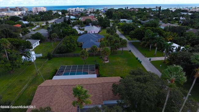 Building Photo - 501 N Palm Ave