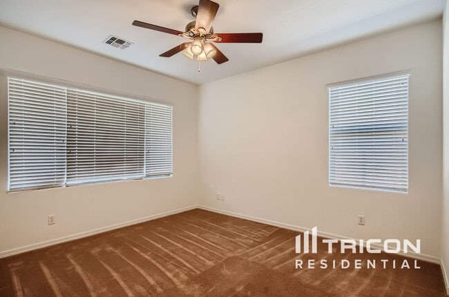 Building Photo - 41220 W Colby Dr