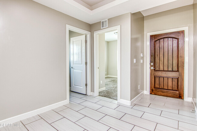 Building Photo - 14700 Harry Flournoy Ave