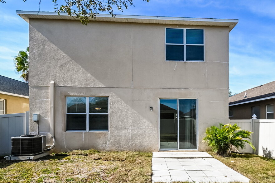 Building Photo - 906 Windton Oak Dr