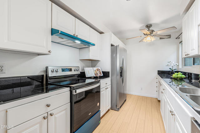 Building Photo - 4722 Park Granada