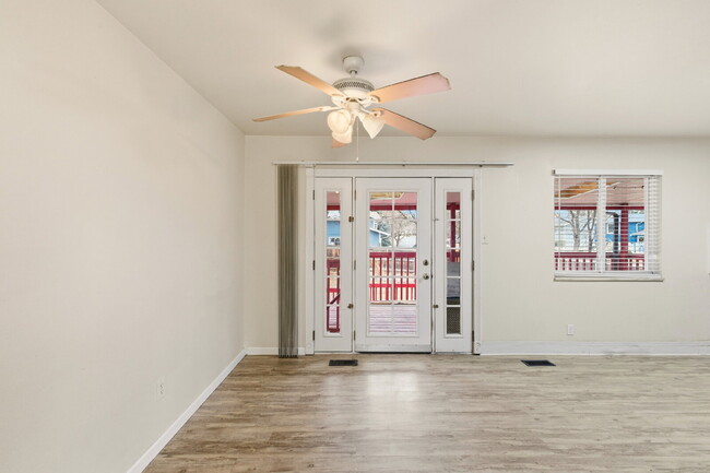 Building Photo - Split Level Home Features 4BD/2BA, Large Backyard and Deck. Newly Renovated Kitchen!  Convenient ...