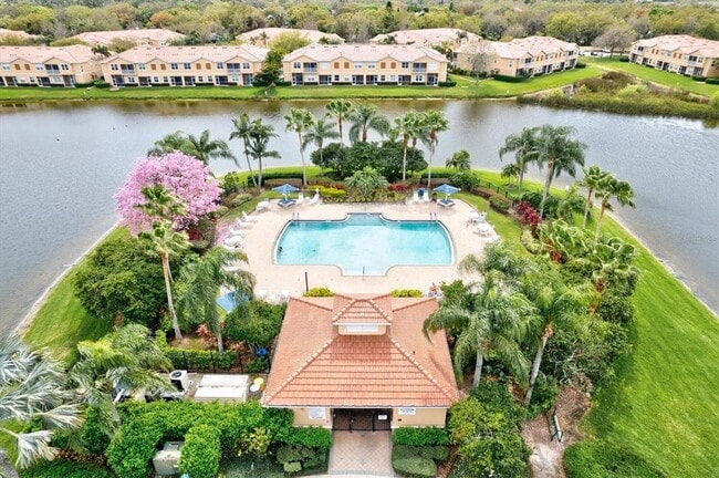 Building Photo - 3566 Parkridge Cir