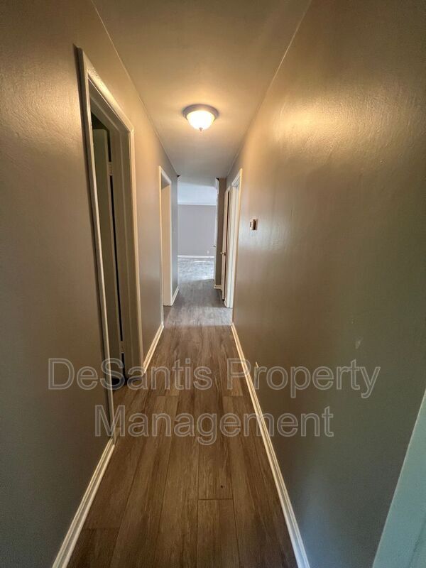 Building Photo - 20825 Rte 19